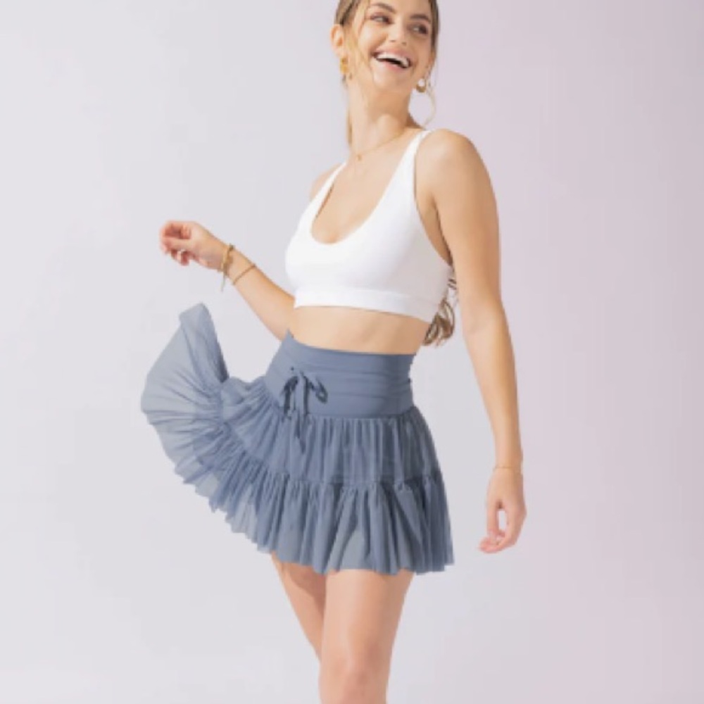 NWT Pirouette Skort Large Blue Mist